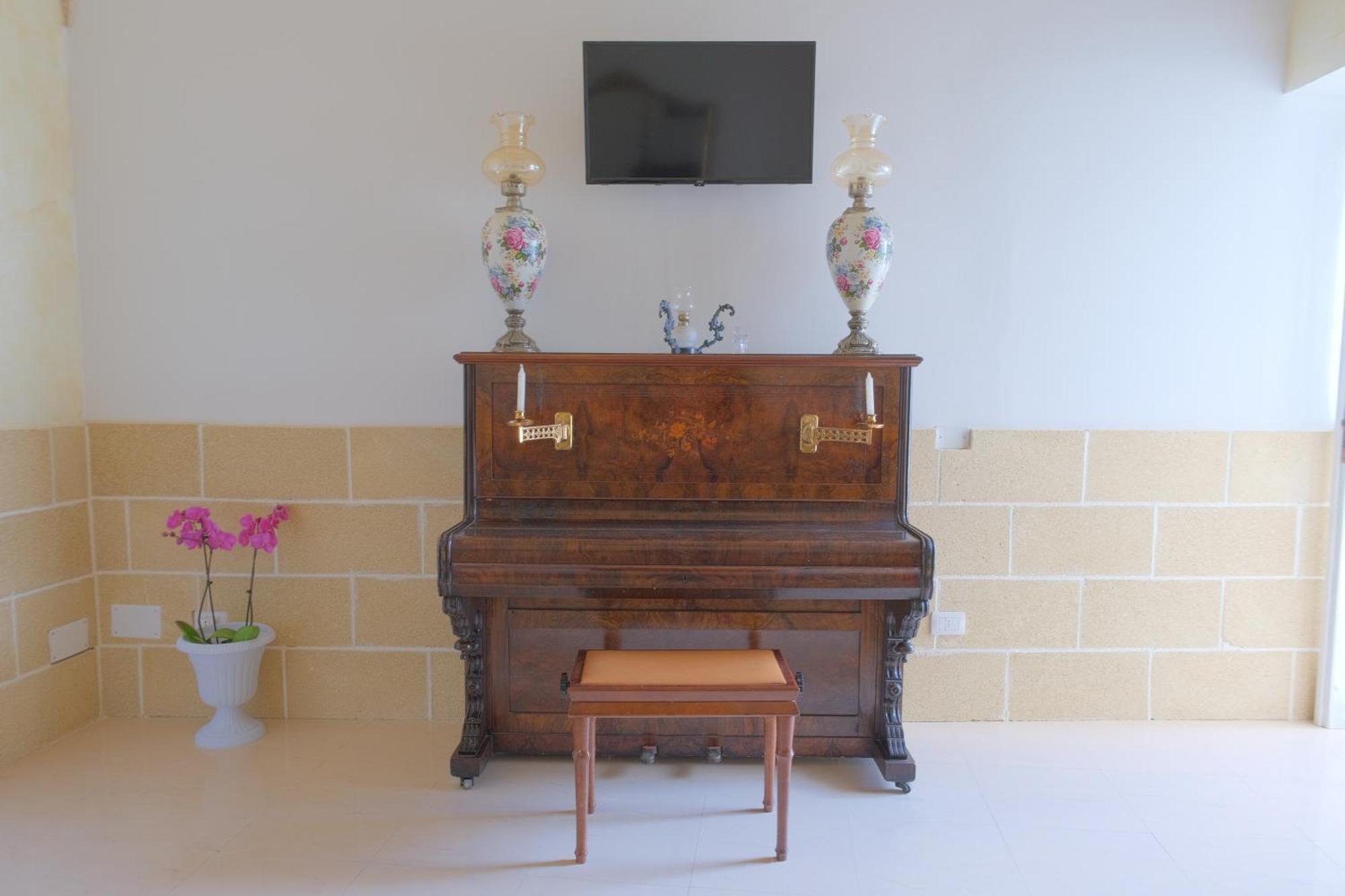 I Ricordi Di Anna Bed & Breakfast อเลซิโอ ภายนอก รูปภาพ
